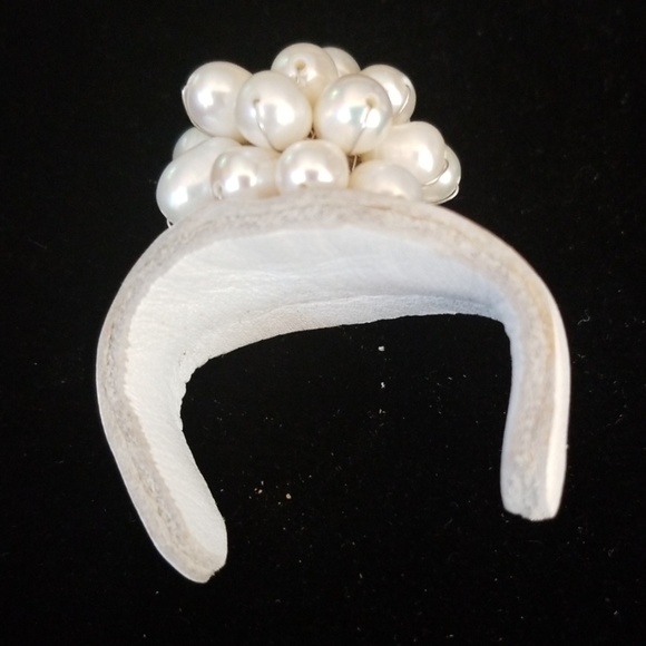 Freshwater Pearl and Leather Adjustable Ring - Picture 7 of 8